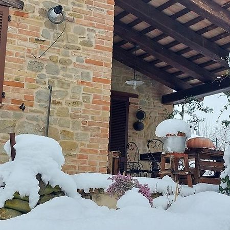 Casale San Martino Agriturismo Bio Sant'Angelo in Pontano Exterior foto